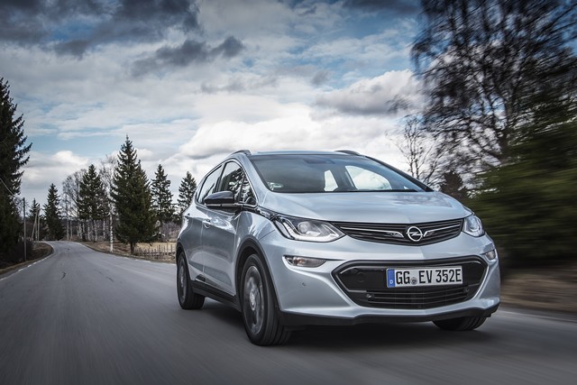  Opel Ampera-e, la voiture électrique qui inaugure une nouvelle façon de conduire 222504OpelAmperae299561