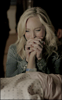 CANDICE ACCOLA. 225851311