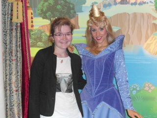 Photos avec les Personnages Disney - Page 3 230947SAM5669