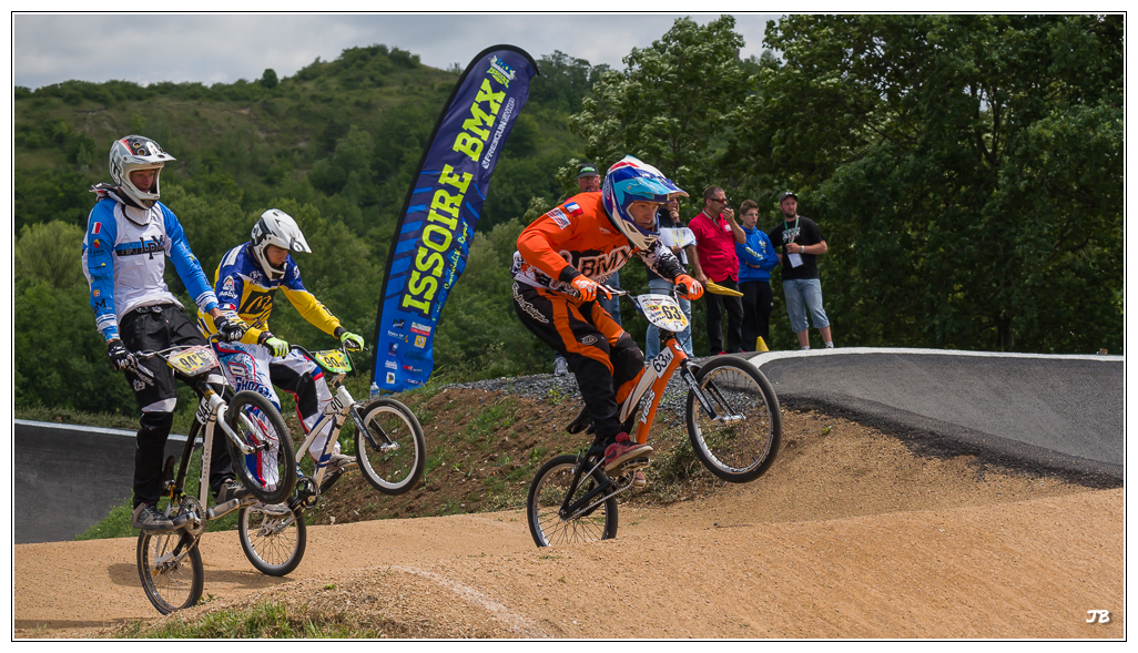 Issoire BMX 231707LR5P1010455DxO