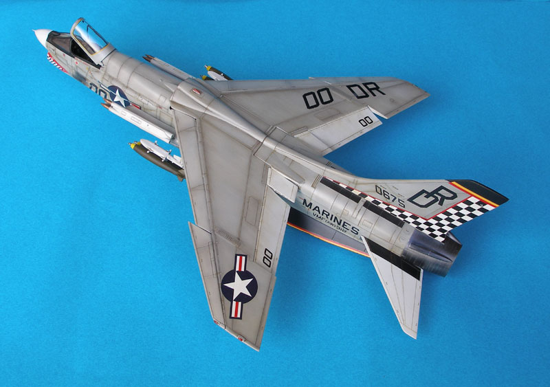 F8-E crusader  hasegawa 1/48 2373250014