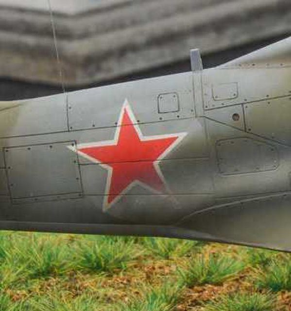 YAK 3 (Eduard 1/48) de Marcel ALBERT - Page 3 242924etoile