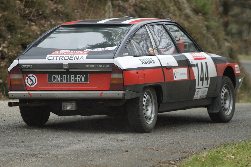 17ème RALLYE MONTE-CARLO HISTORIQUE 22 Janvier/29 Janvier 2014 - Page 17 242965DSC6666zr5N144