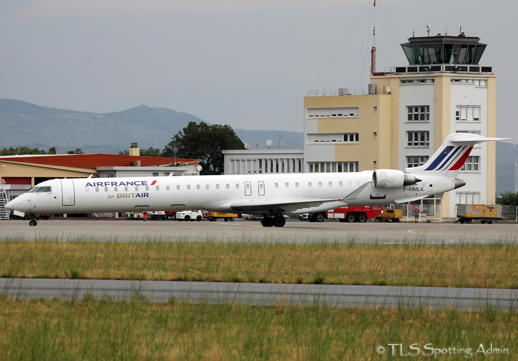 Perpignan - Rivesaltes 2013 - Page 4 245280CRJ1000BritAirFHMLKPGF230713EPajaud