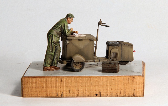 Mecano US (Reedoak) + scooter Cushman (scénette terminée) 1/35 247977001