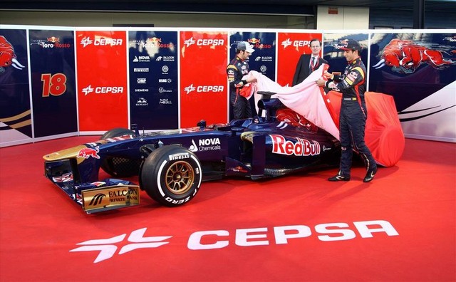 F1 2013 : Toro Rosso présente sa STR8 2577852013ToroRossoSTR820