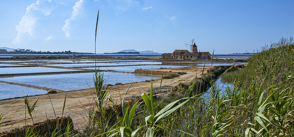 Salins à  260988MoulinSalinsnuages