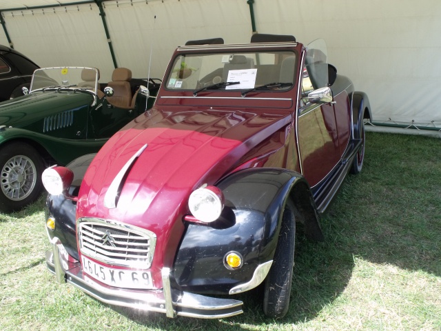 23e rassemblement de véhicules anciens et d'exception de Verna (38) - 2013 26410318Citron2CV6kitHauffmann1987