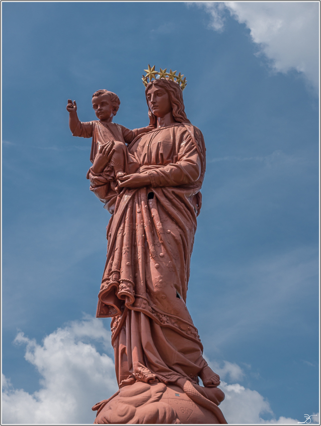 Pénétrons dans Notre Dame... 270463LR6P1530362