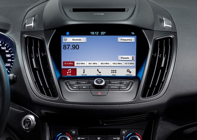 SYNC 3 arrive en Europe pour rendre l’expérience client plus connectée que jamais  270956Ford2016KugaMCASync3audio04