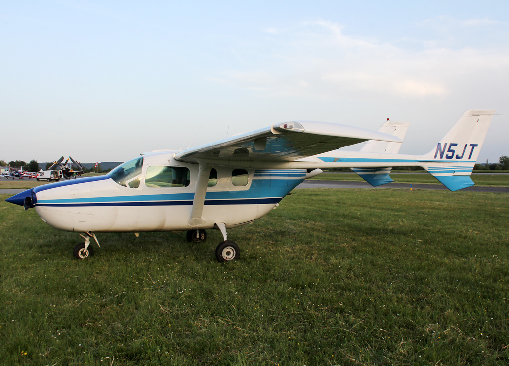 [12/05/2012] Meeting de Muret: Airexpo 2012 - Page 8 273535Cessna337PrivateN5JTMuret110512EPajaud