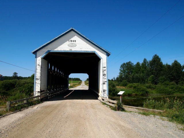 Les routes du Québec et du Canada : d'hier à aujourd'hui 27536304P8038513leveled