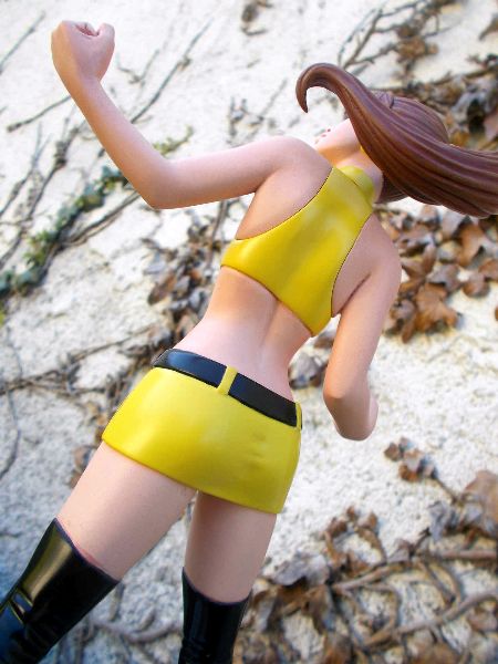 BEFORE WATCHMEN: SILK SPECTRE STATUE 275953wwwkizoacomdscn2192