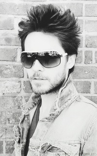 Jared Leto - Page 2 276083J11