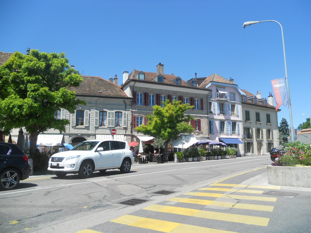 La route Suisse No 1 277230Nyonquai8