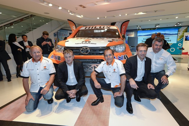  Toyota France Compétition dévoile son Hilux engagé sur le Dakar 2016 2774862EM0681