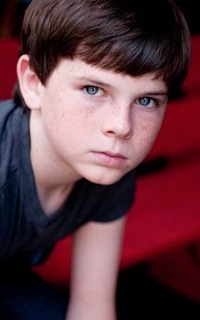 Chandler Riggs 279389711A