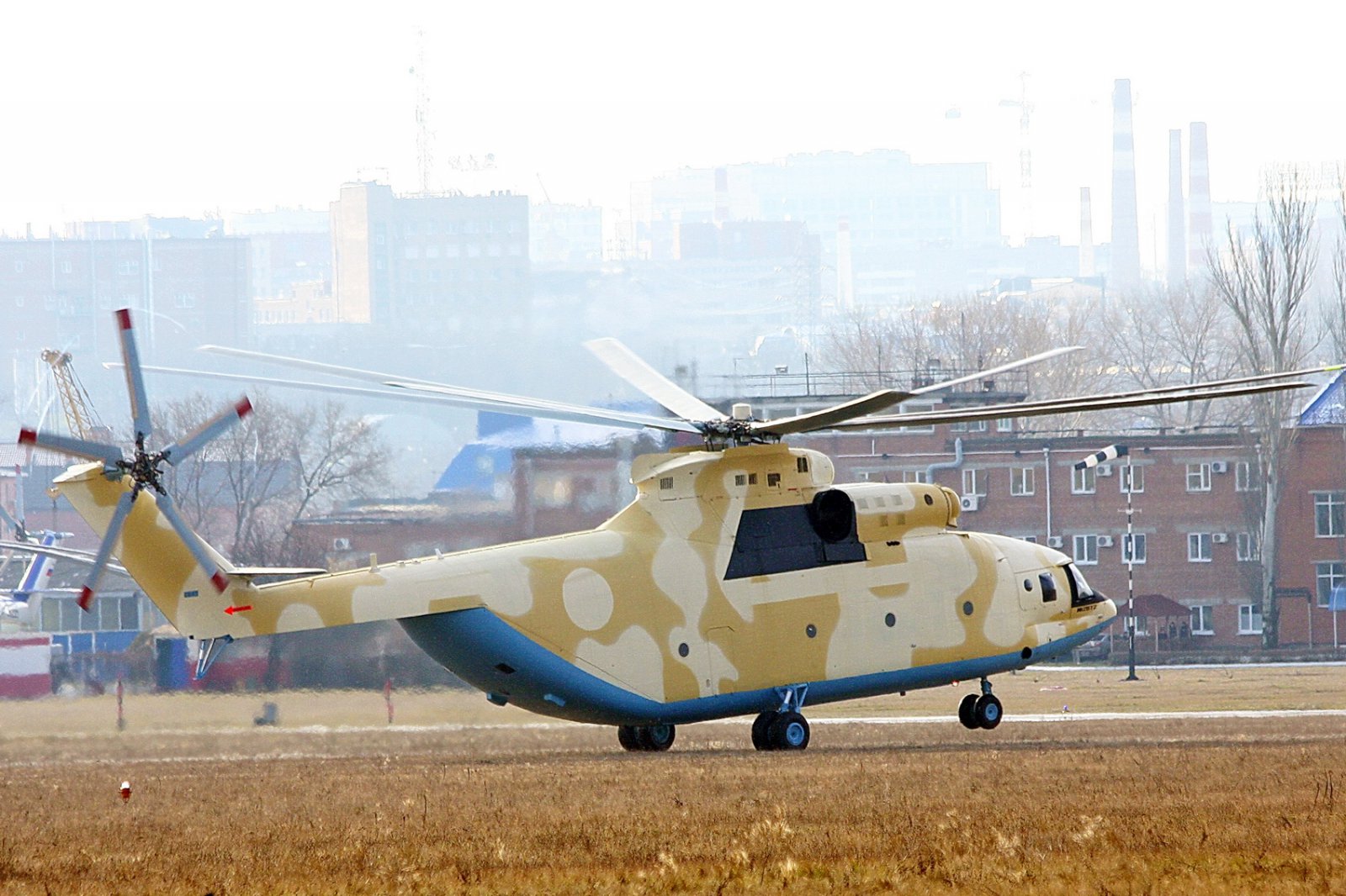 صور المروحيات القوات الجوية الجزائرية : MI-26T2 + MI-17 + MI-8  281264mi26aaf11