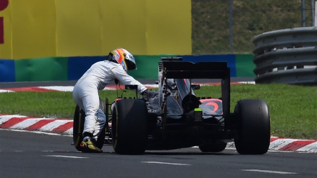 F1 GP de Hongrie 2015 (éssais libres -1 -2 - 3 - Qualifications) 2813742015alonso1