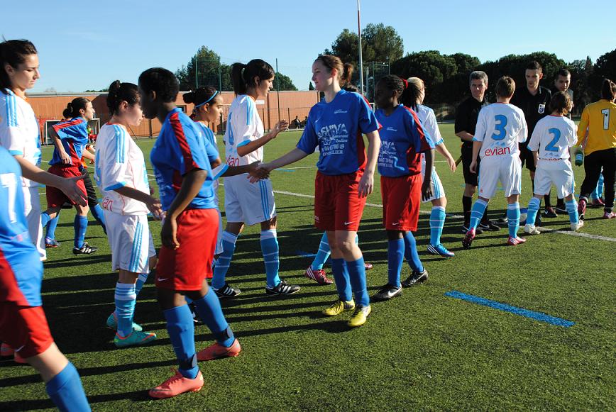 FEMININES DE L'OM : L'AVENIR LEUR APPARTIENT !!! UNE EQUIPE SE CONSTRUIT  2013  - Page 4 284118Photo075