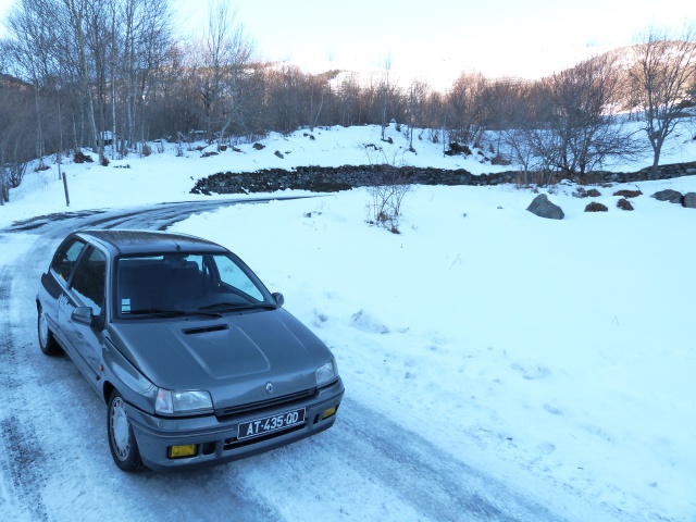 [Clio 16s 1.8l Grise 1992] Thomas 284894P1010886