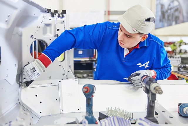 Le Groupe Renault inaugure la nouvelle ligne de production de l’Alpine A110 à Dieppe 288979212016522017FabricationdelAlpineA110lusinedeDieppe