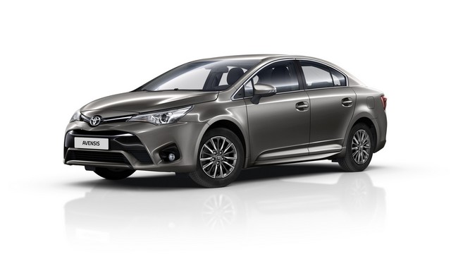 La nouvelle Toyota Avensis fête sa première année avec des évolutions supplémentaires 295995Avensis02