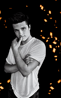 Josh Hutcherson 297620141