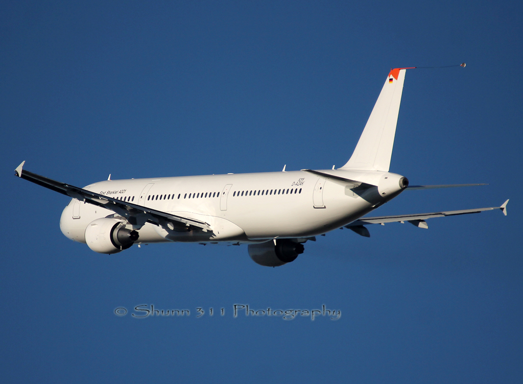 Toulouse-Blagnac - Décembre 2012  - Page 3 299332A321200AirbusDAZAKcn5295TLS061212EPajaud