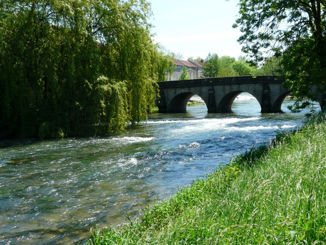 SUR LA ROUTE DES COUPES MOTO LEGENDE 27 ET 28 MAI 2012 304008008