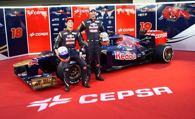 F1 2013 : Toro Rosso présente sa STR8 3088482013ToroRossoSTR823