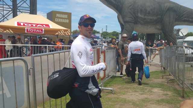 DAKAR Prologue : les PEUGEOT 2008 DKR en tir groupé 30987520160102132629copie