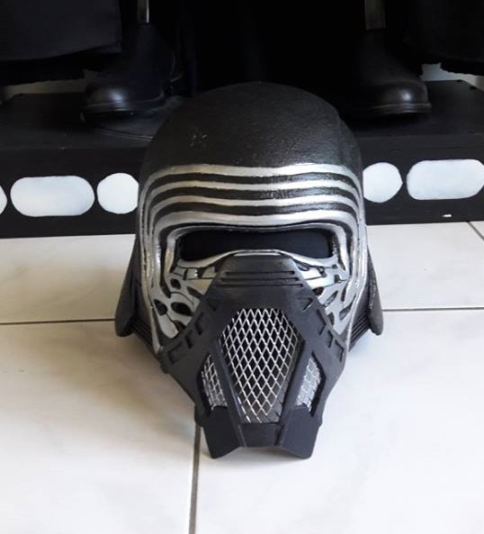 CASQUE KYLO REN N°2 318057010