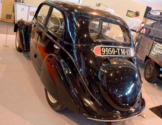 Le garage de Jean-Pierre Foucault 320121Peugeot20219481