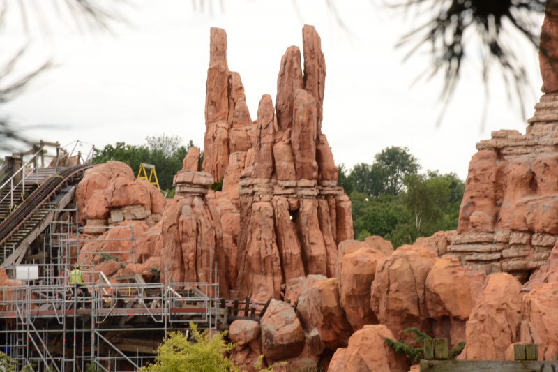 Big Thunder Mountain - Réhabilitation [Frontierland - 2015-2016] - Page 37 321026Disney220616023