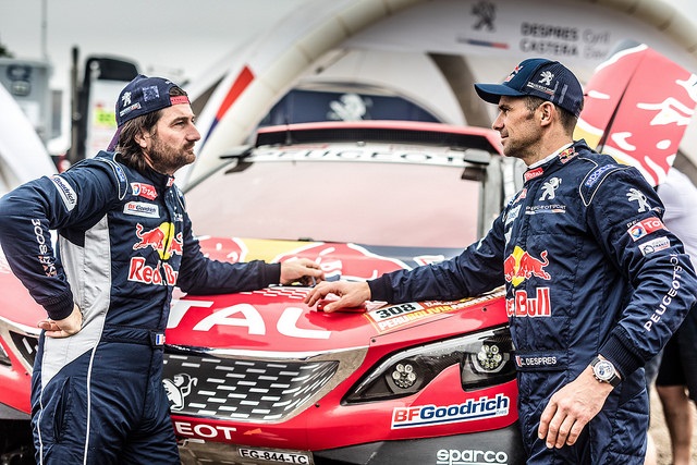 Les Peugeot 3008DKR Maxi Prêtes À Affronter Le Dakar 2018 322900387997959141676ec5f28z