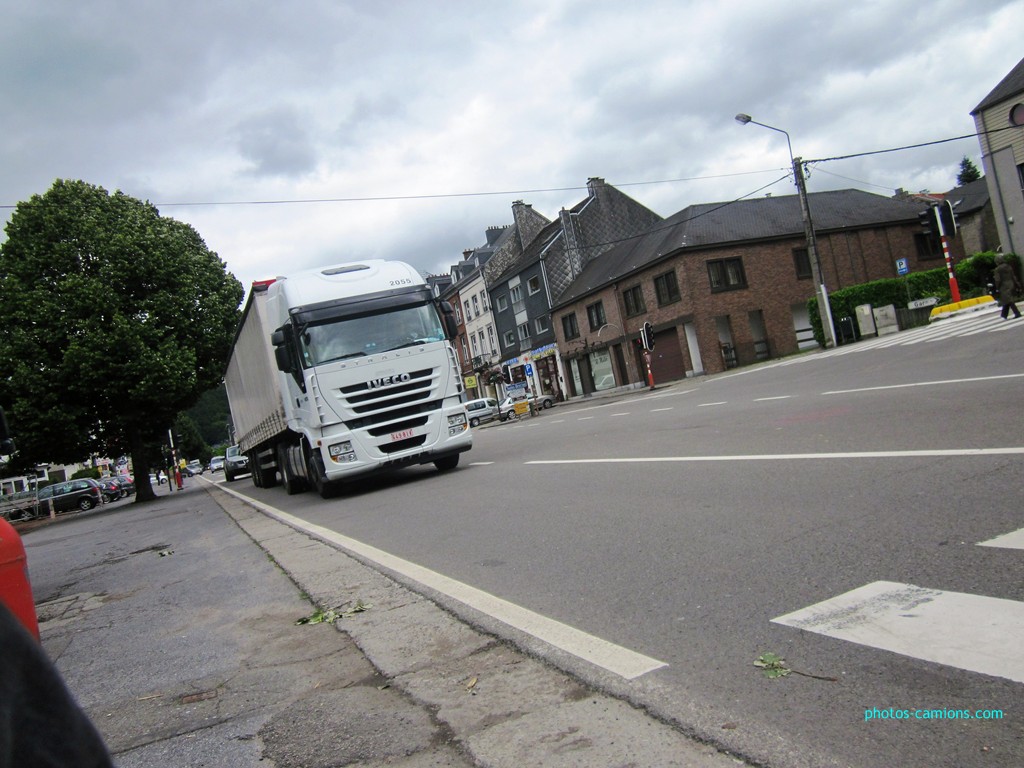 Iveco Stralis (I) (tous les modèles) - Page 2 324584photoscamions16Juillet2012026Copier