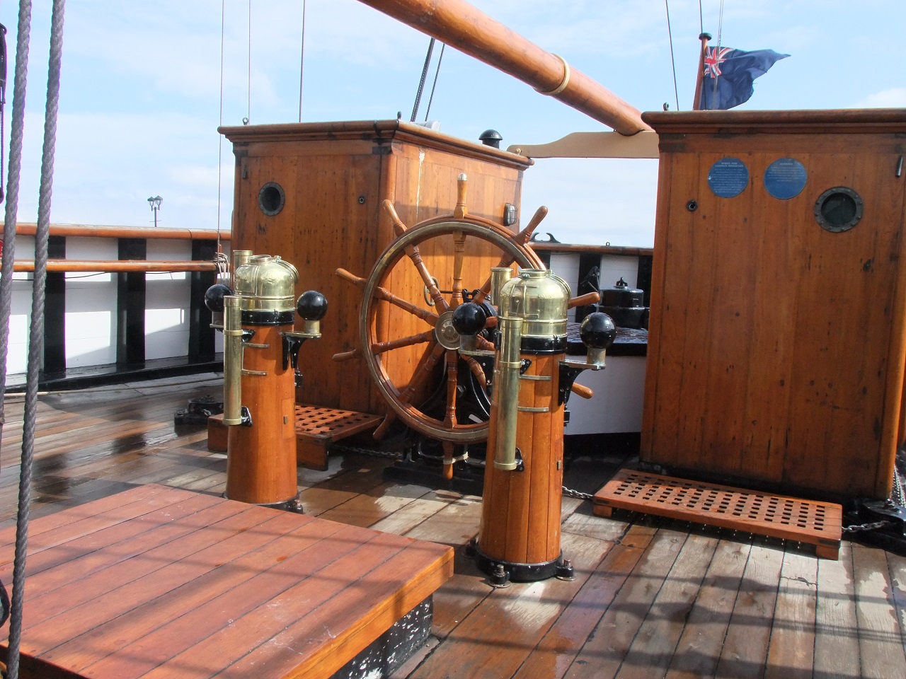 Le RRS Discovery à DUNDEE en Ecosse 328056Discovery22