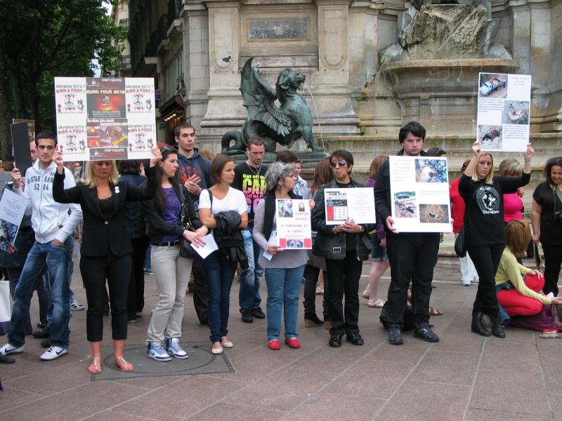 11 - Manifestation contre le massacre des animaux en Ukraine - 9 juin 2012 335672IMG9164