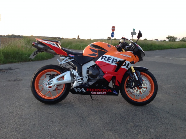 CBR 600 RR 2015 Repsol de Rom1-71    Quelle bulle choisir?  336136IMG2838