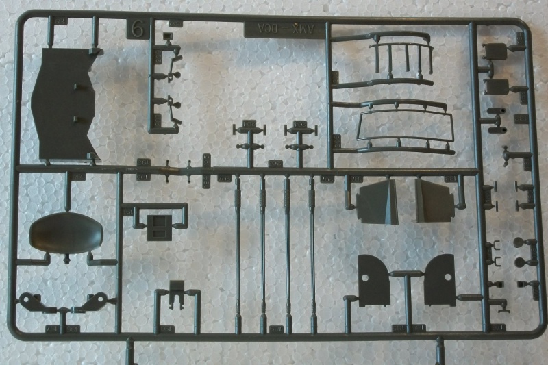 AMX 13 DCA 1/35ème Réf L 783 339352AMX13DCA783021Heller135