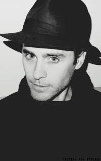 Jared Leto - Page 2 339890J75