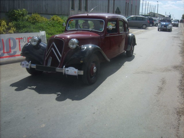 Landelles et Coupigny 2016 (voitures anciennes et tracteurs anciens) 342126GEDC2799