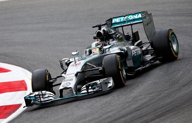 F1 GP d'Autriche 2014 : (essais libres-1-2-3-Qualifications) 3439032014vendrediLewisHamilton