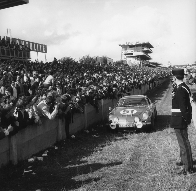 Alpine présent en force pour l’édition 2016 du Mans Classic 3462426933816