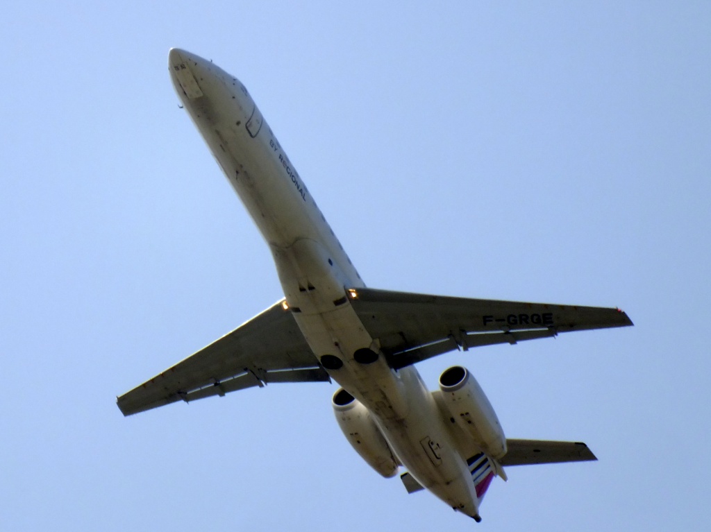 Spotting du 12/07/2013 : MD80 Bulgarian Air Charter 350484Juinn11181