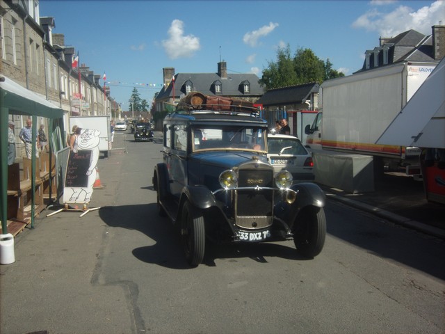 Landelles et Coupigny 2014 (voitures anciennes) 350528Jun09366