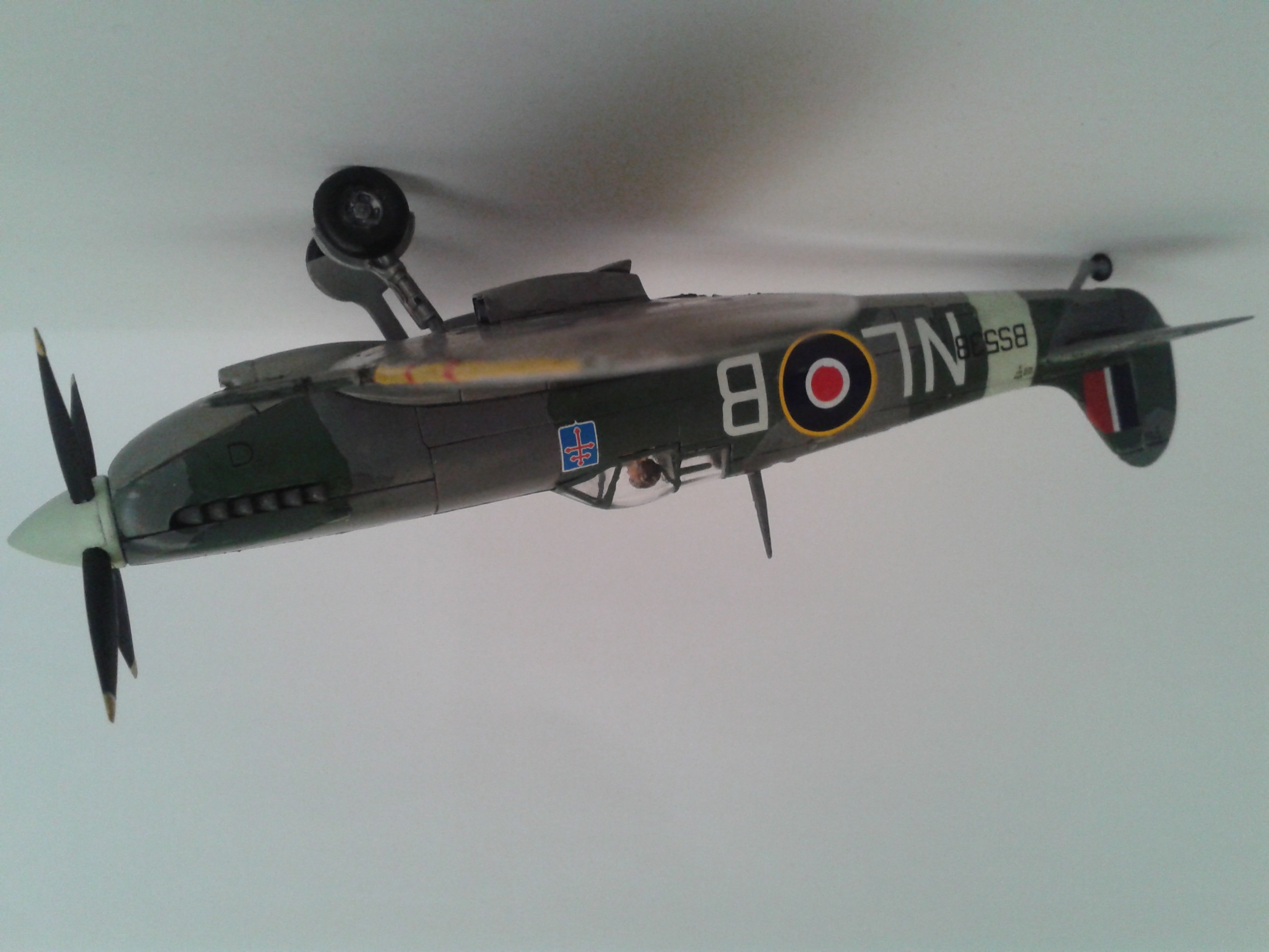 Spitfire Mk. IXC - Pierre Clostermann - Airfix 1/72 352849201607071152111