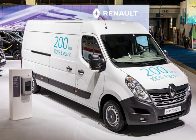 Renault Pro+ présente en première mondiale deux nouveaux véhicules utilitaires électriques 3573328620916