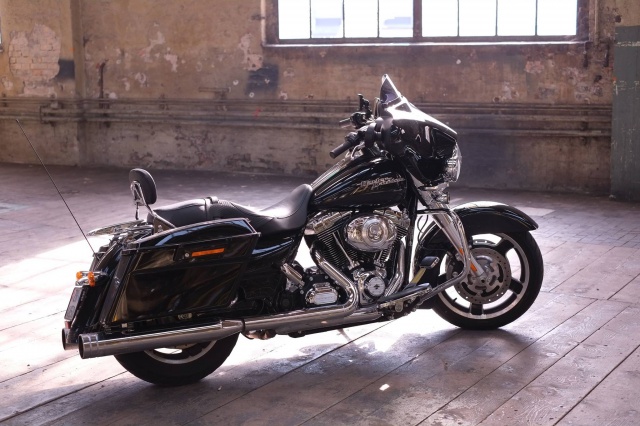 combien de STREET GLIDE  sur le forum Passion-Harley - Page 4 3617181921168102036632209656701891909579o